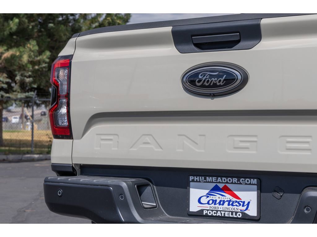 New 2025 Ford Ranger Lariat w/ FX4 Off-Road Package image 31