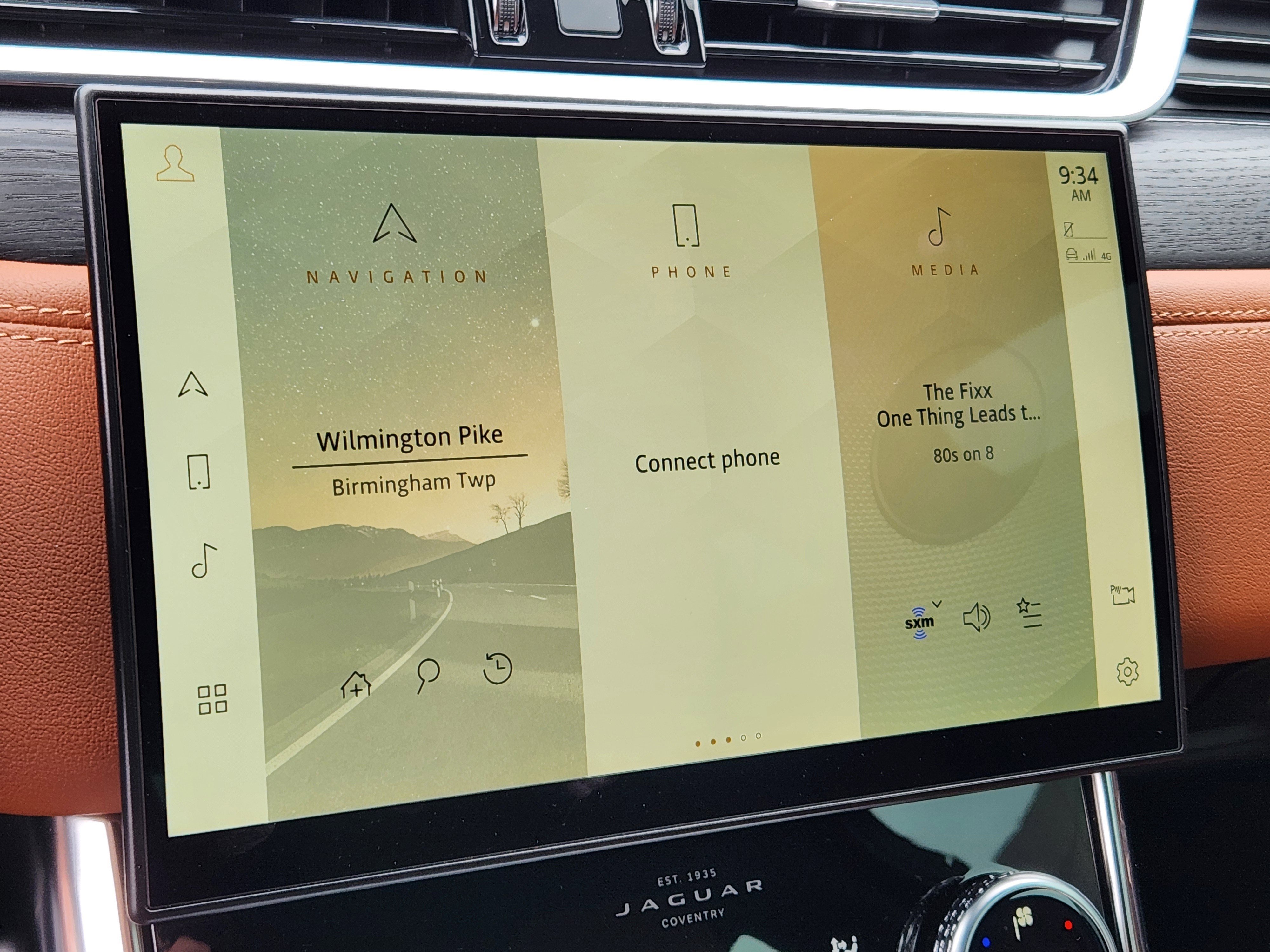 Used 2022 Jaguar XF R-Dynamic SE AWD/4WD image 21