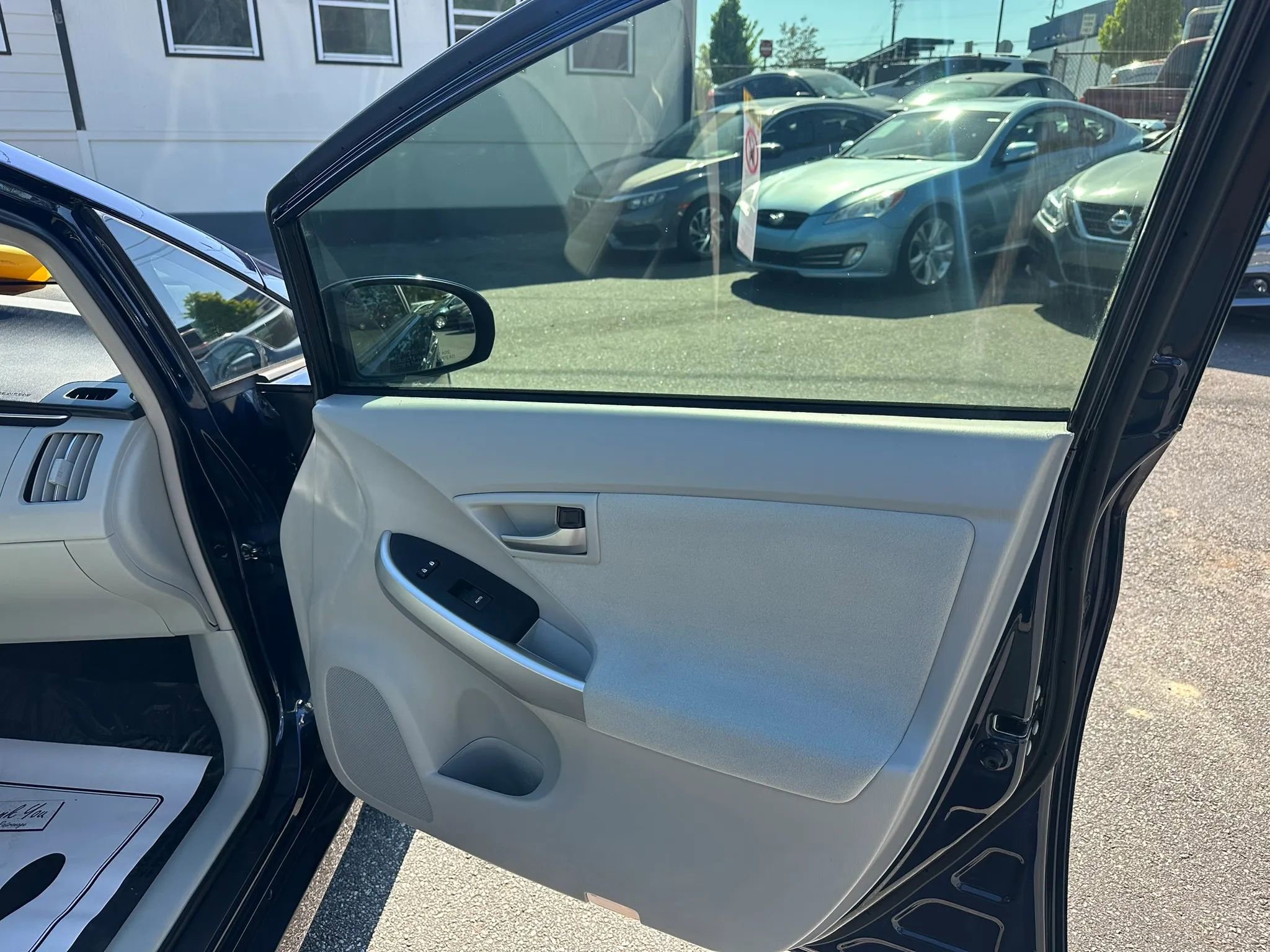 Used 2015 Toyota Prius Three FWD image 14