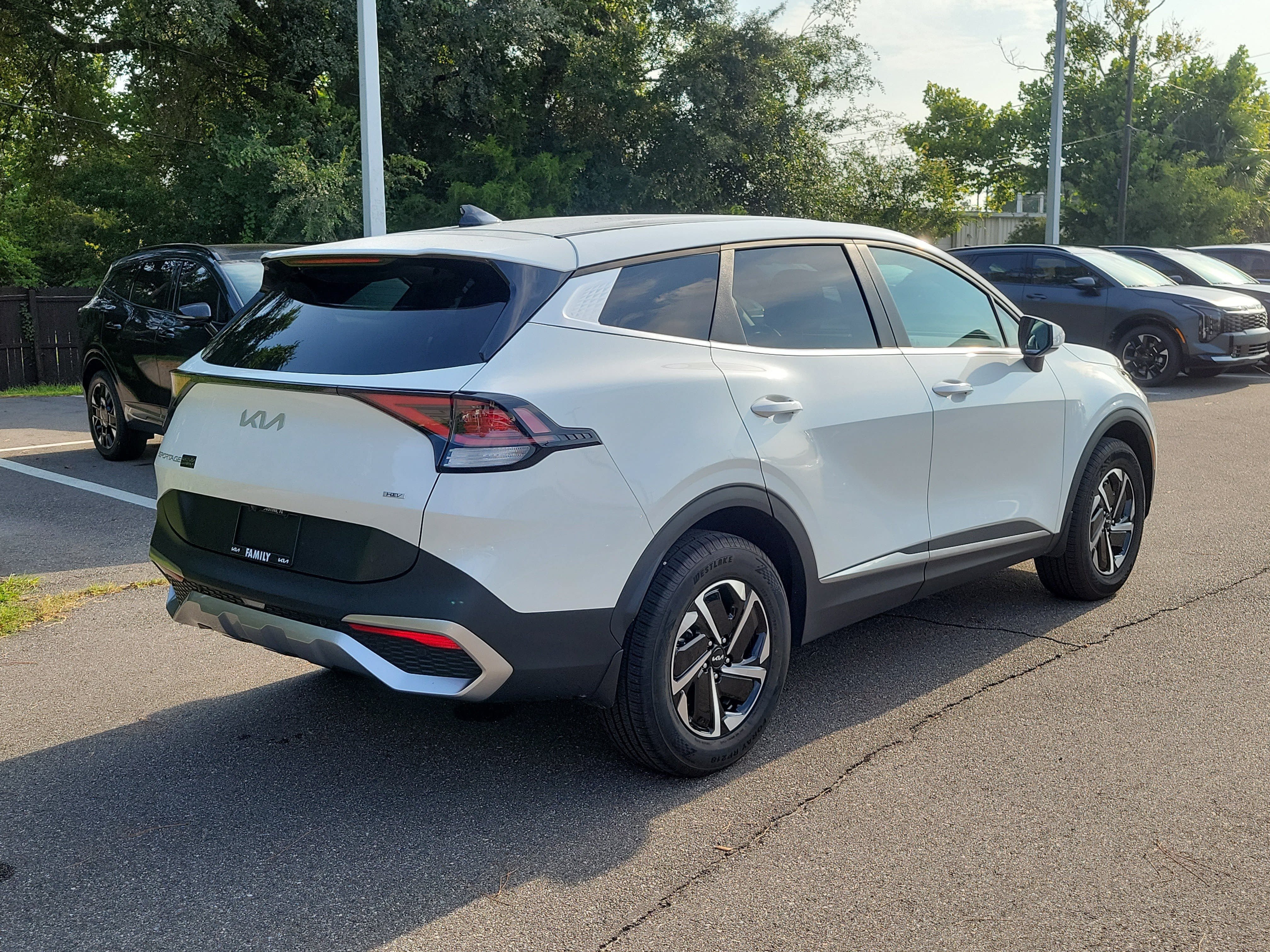 Certified 2024 Kia Sportage LX AWD/4WD image 6