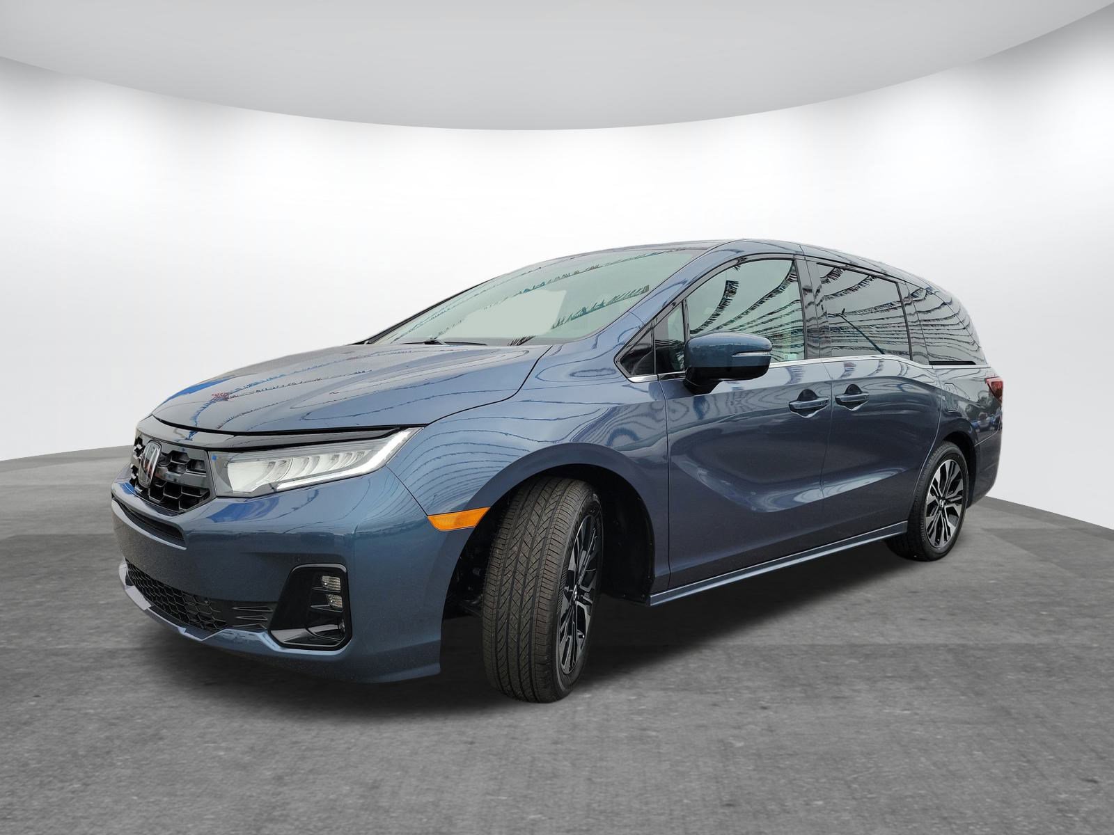 New 2026 Honda Odyssey Elite image 3