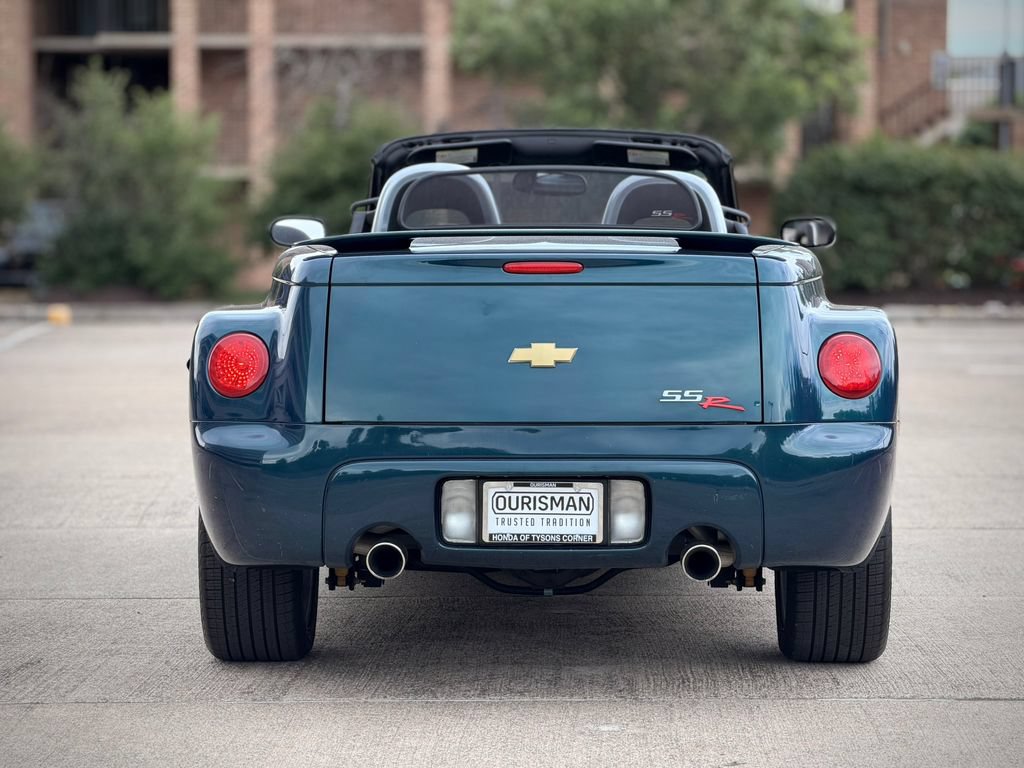 Used 2005 Chevrolet SSR w/ Preferred Equipment Group RWD image 5