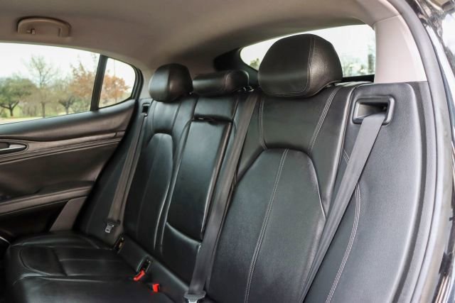 Used 2018 Alfa Romeo Stelvio AWD image 13