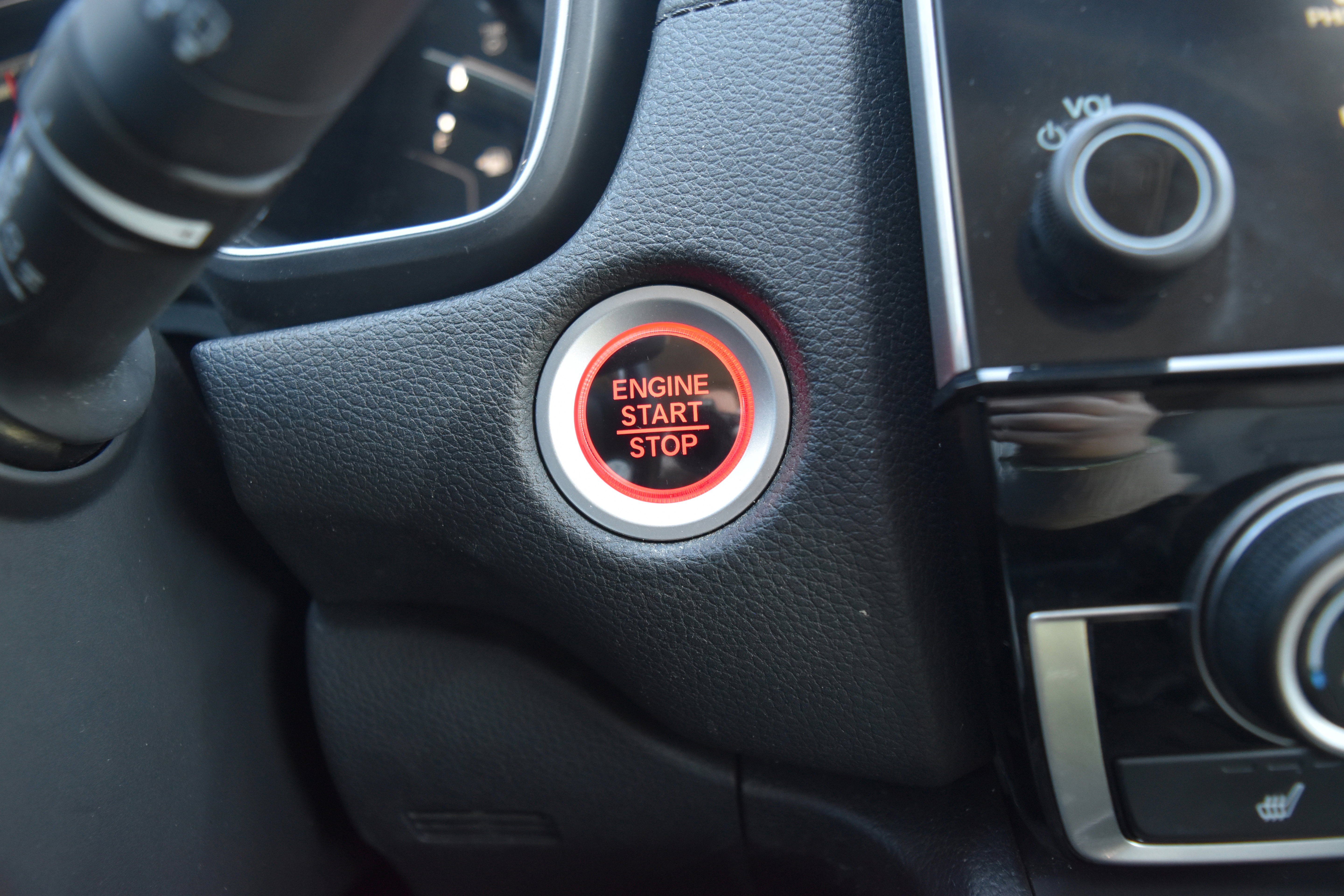 Certified 2018 Honda CR-V Touring image 17