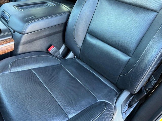 Used 2020 Chevrolet Suburban Premier image 34