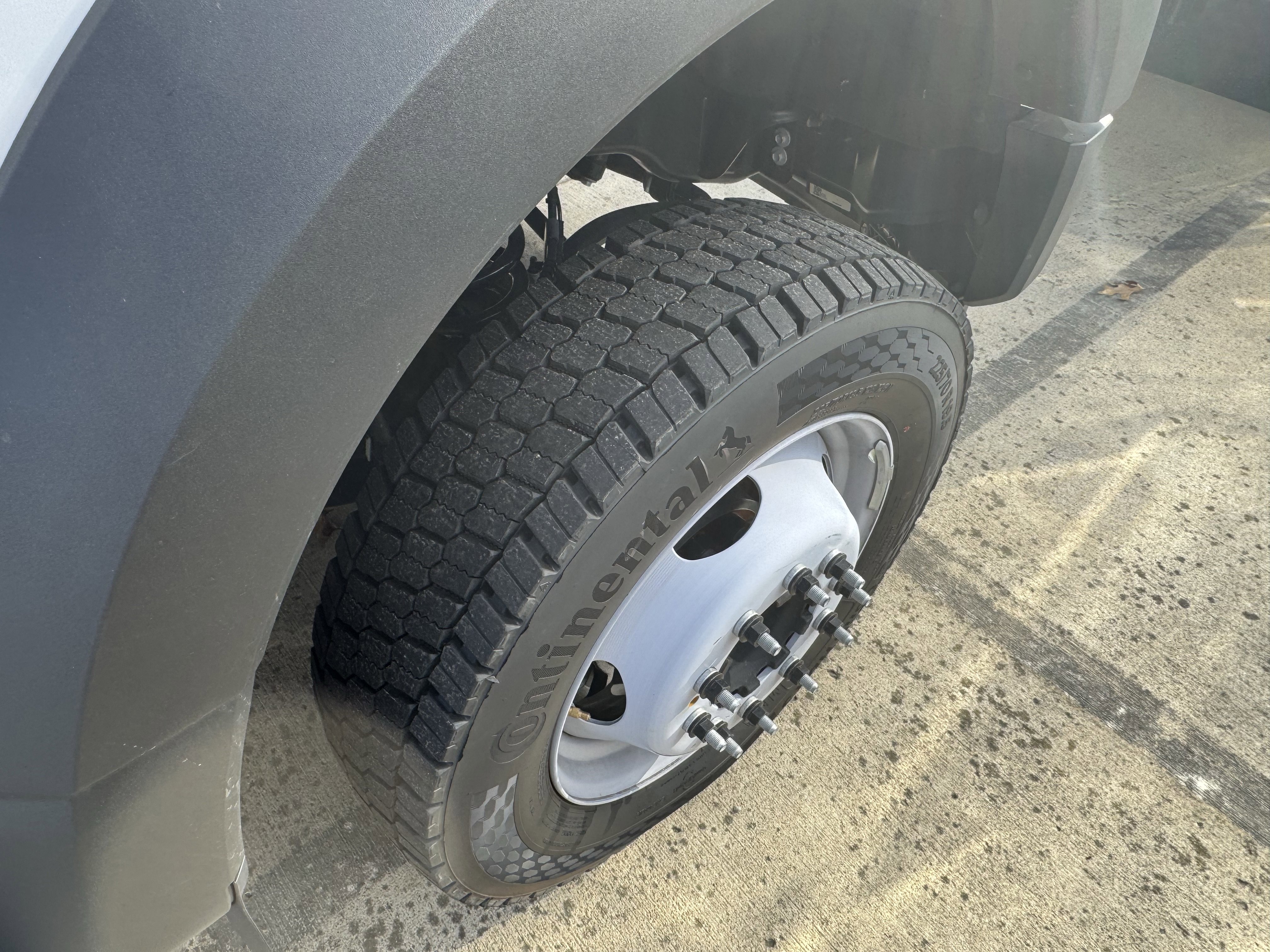 New 2025 Ford F450 XL w/ XL Chrome Package image 7