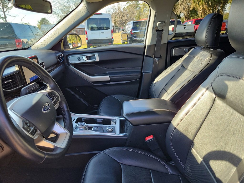 Used 2023 Ford Explorer Limited w/ Equipment Group 301A image 15