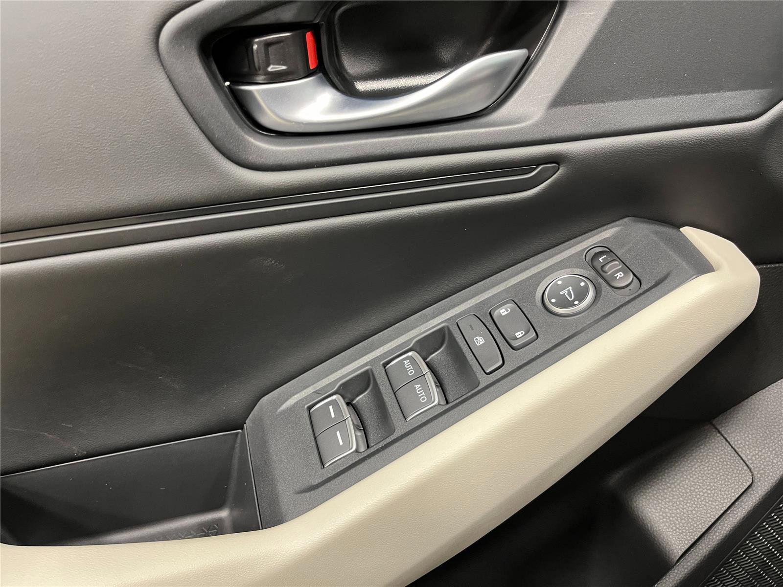 New 2025 Honda Accord SE image 14