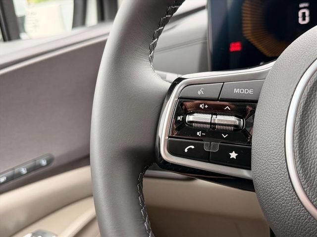 New 2026 Kia Carnival EX FWD image 16