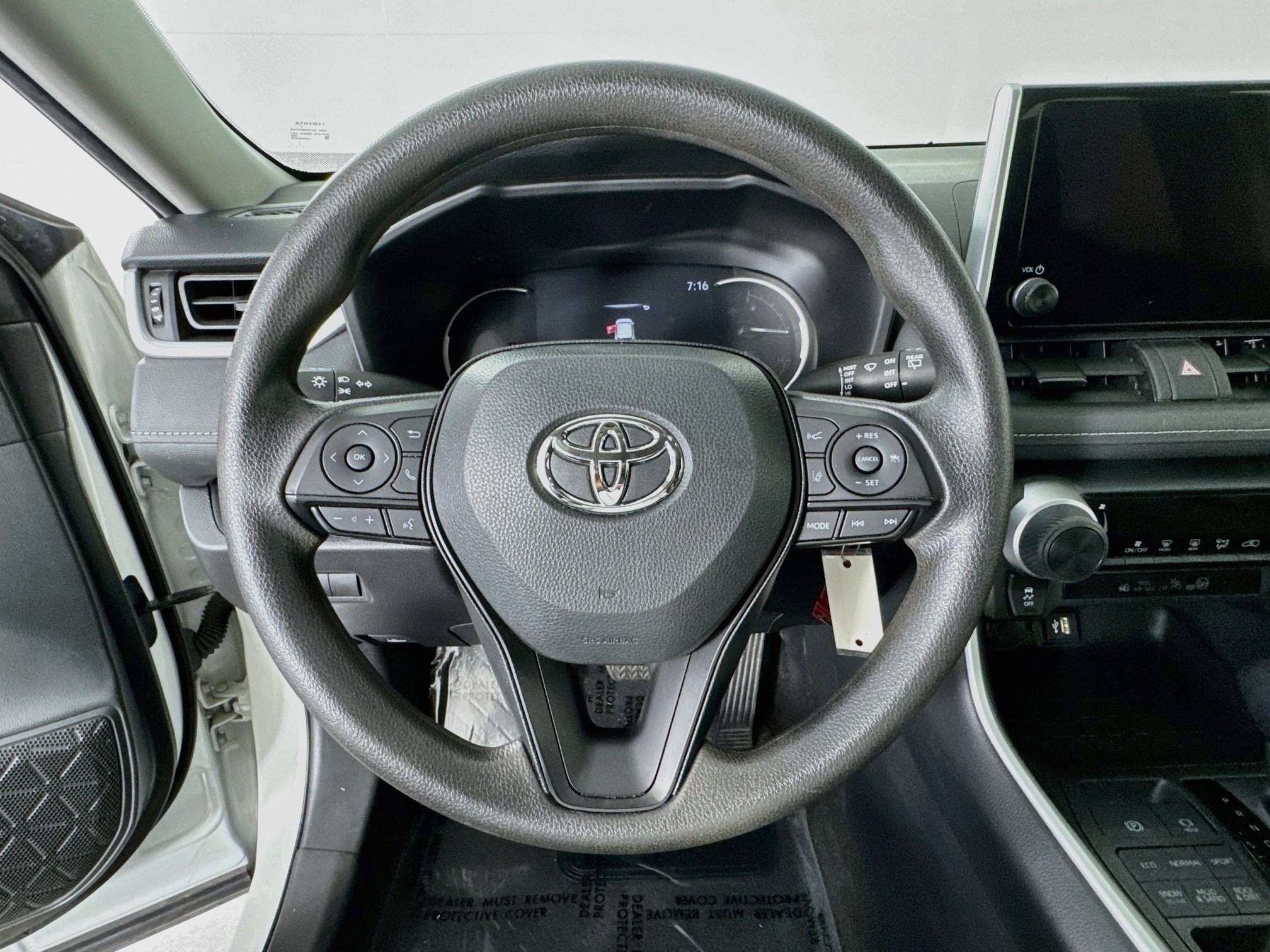 Certified 2025 Toyota RAV4 LE AWD/4WD image 11