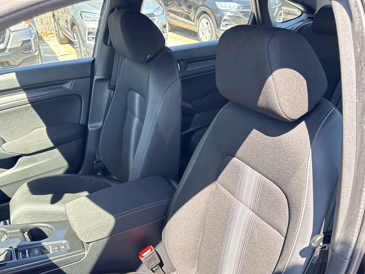 Used 2025 Honda Civic Sport image 14