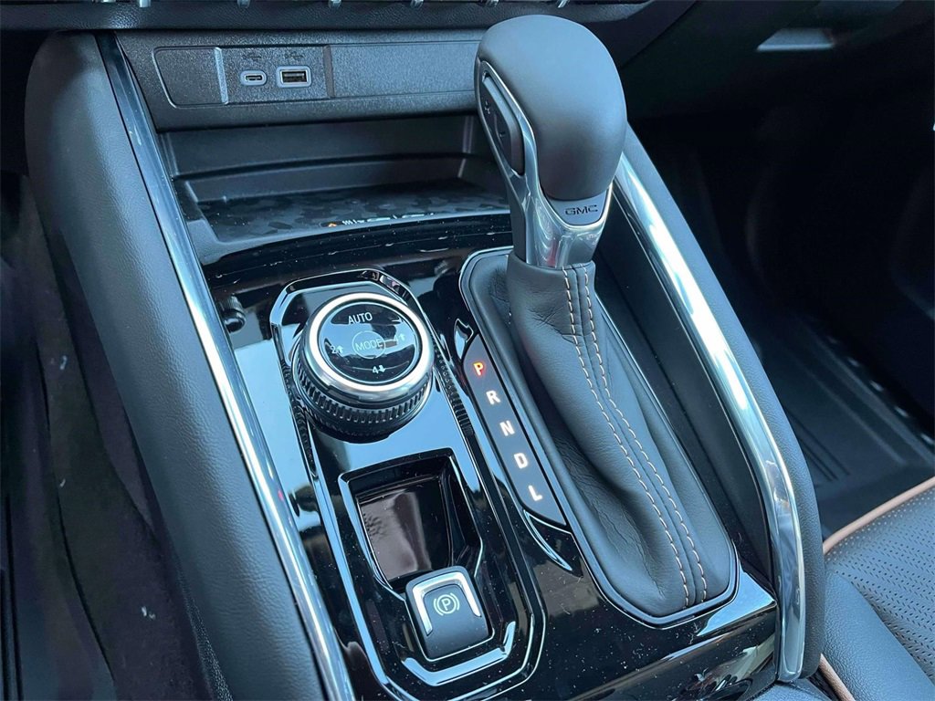 New 2026 GMC Canyon AT4 w/ Technology Plus Package image 25