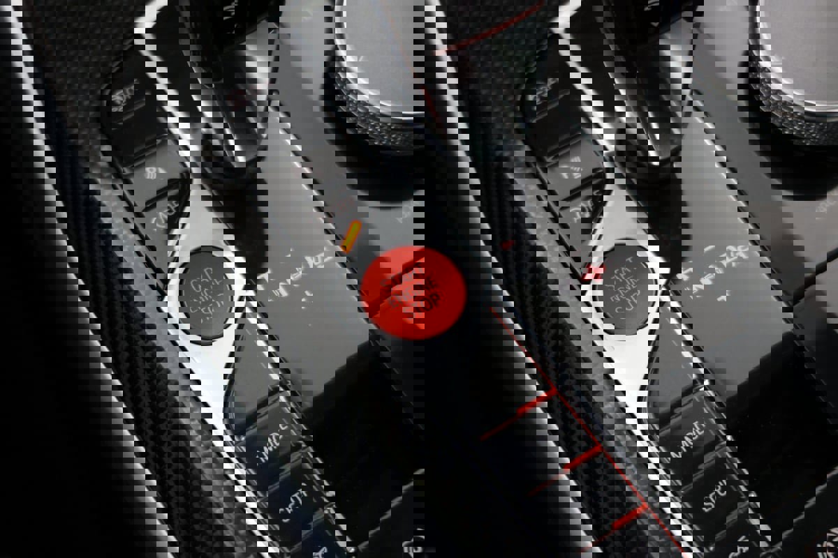 Used 2024 BMW M2 w/ Lighting Package image 18