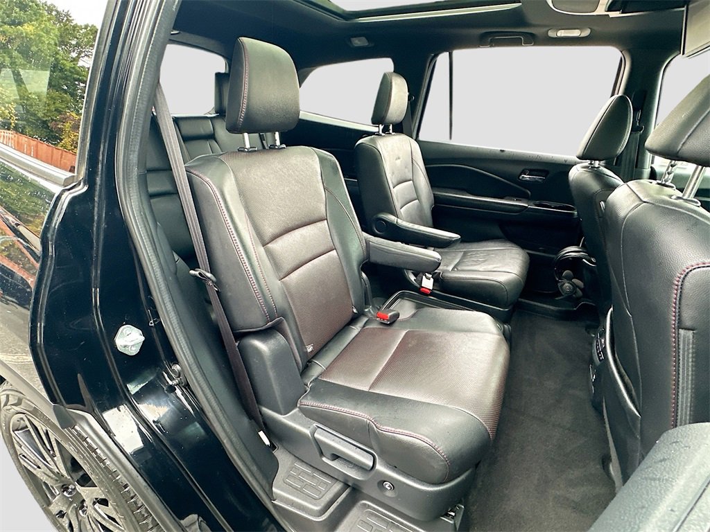 Used 2022 Honda Pilot Black Edition image 30