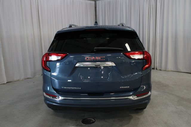 Used 2024 GMC Terrain Denali w/ Denali Premium Package AWD/4WD image 33