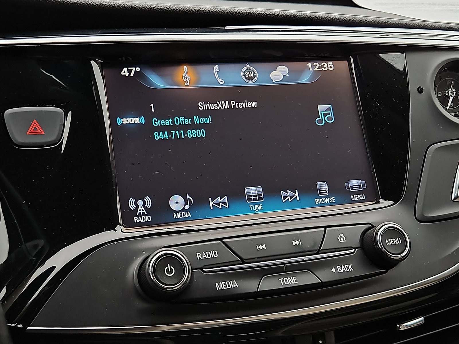 Used 2018 Buick Envision Essence image 16