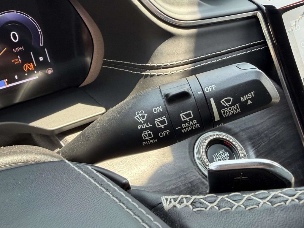 Certified 2021 Jeep Grand Cherokee L Overland w/ Luxury Tech Group IV AWD/4WD image 37