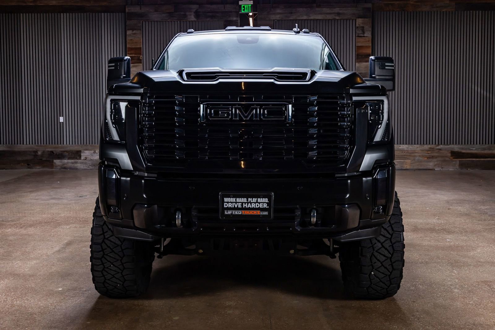 Used 2024 GMC Sierra 2500 Denali Ultimate image 2