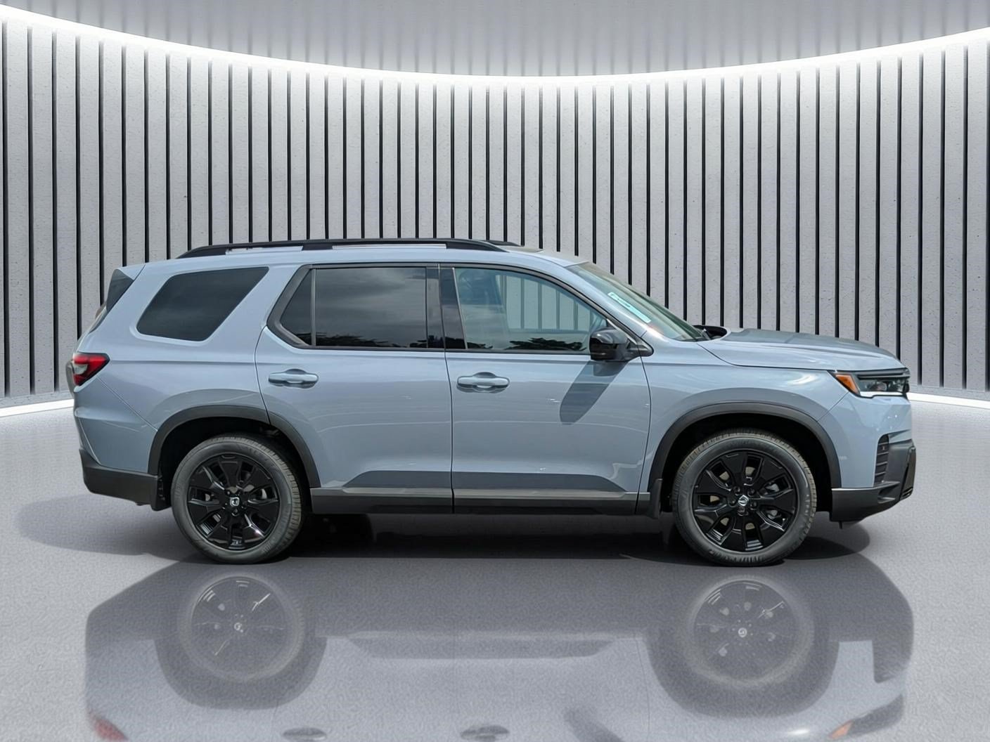 New 2026 Honda Pilot Black Edition image 3