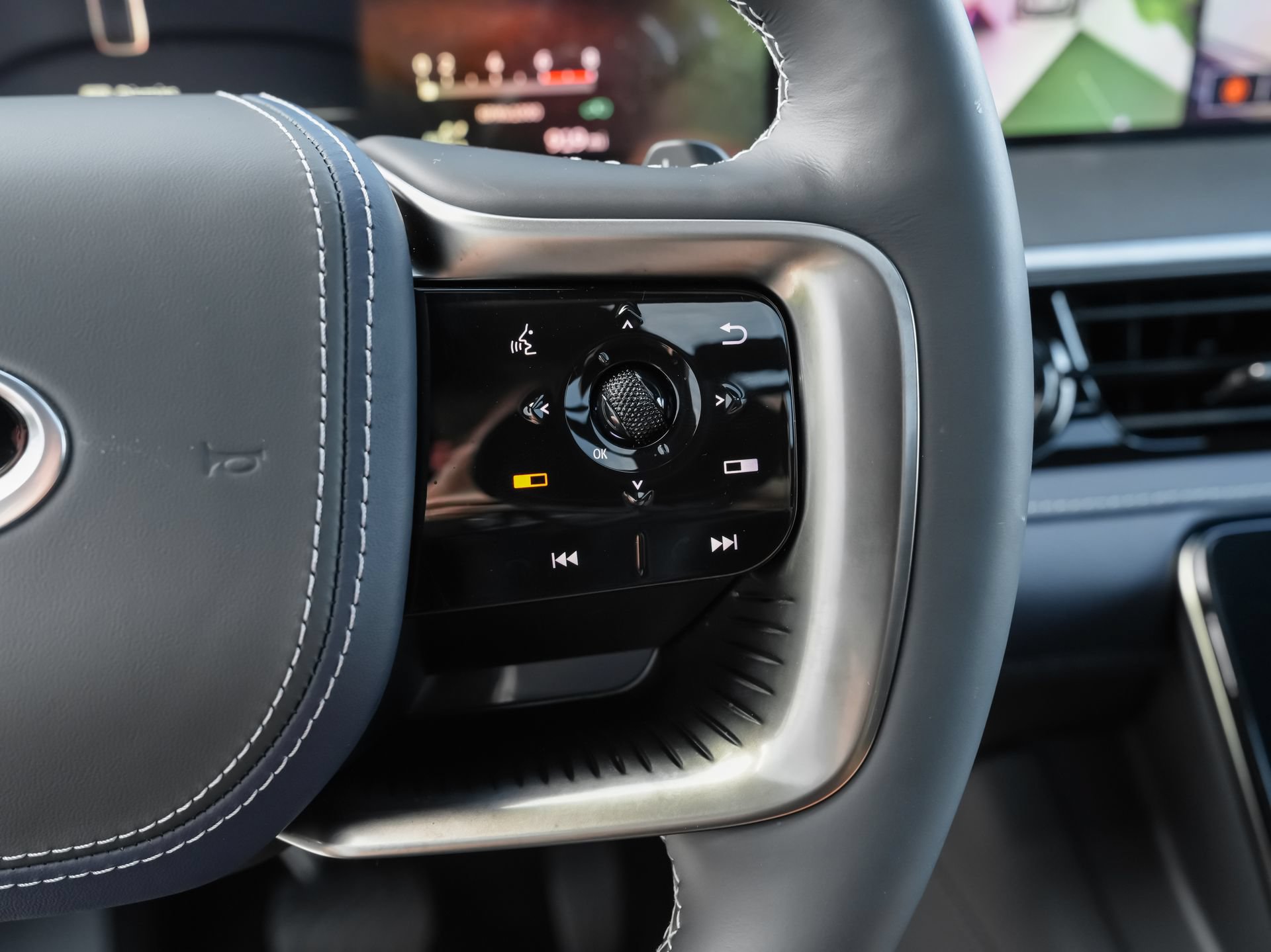 Certified 2026 INFINITI QX80 4WD image 18