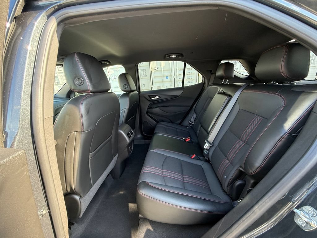 Used 2023 Chevrolet Equinox RS AWD/4WD image 24