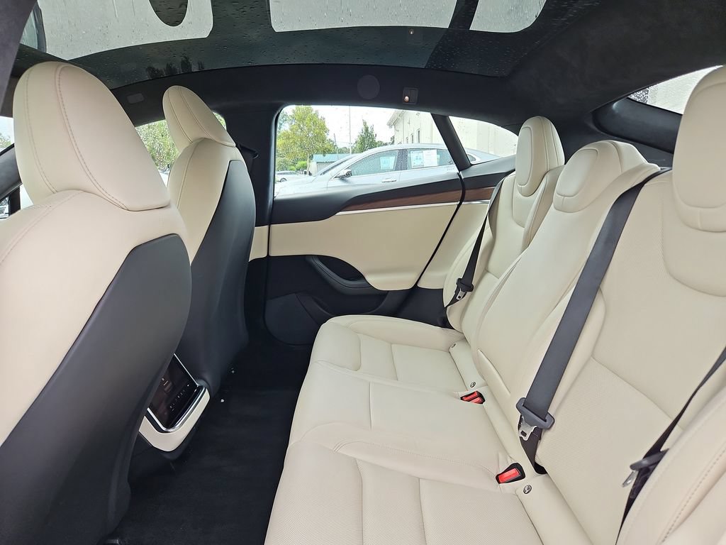 Used 2022 Tesla Model S AWD/4WD image 26
