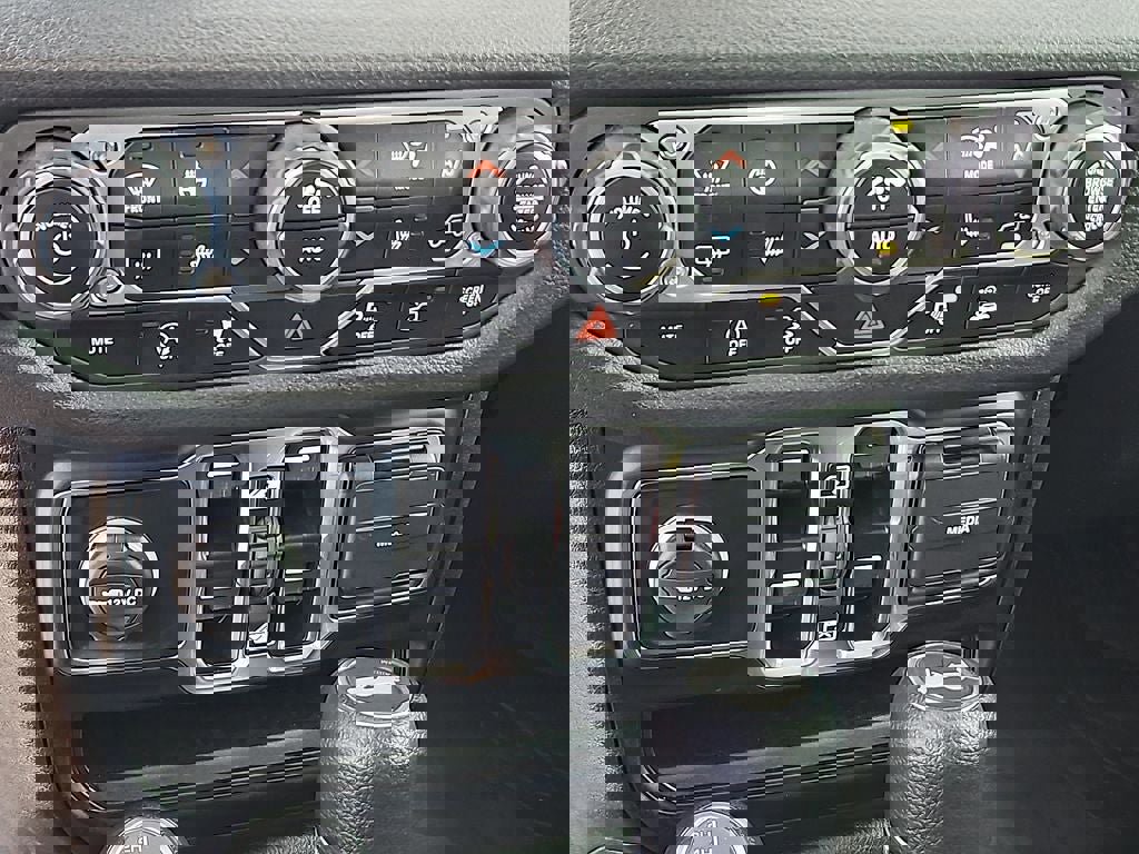 Used 2024 Jeep Wrangler Sport S AWD/4WD image 27