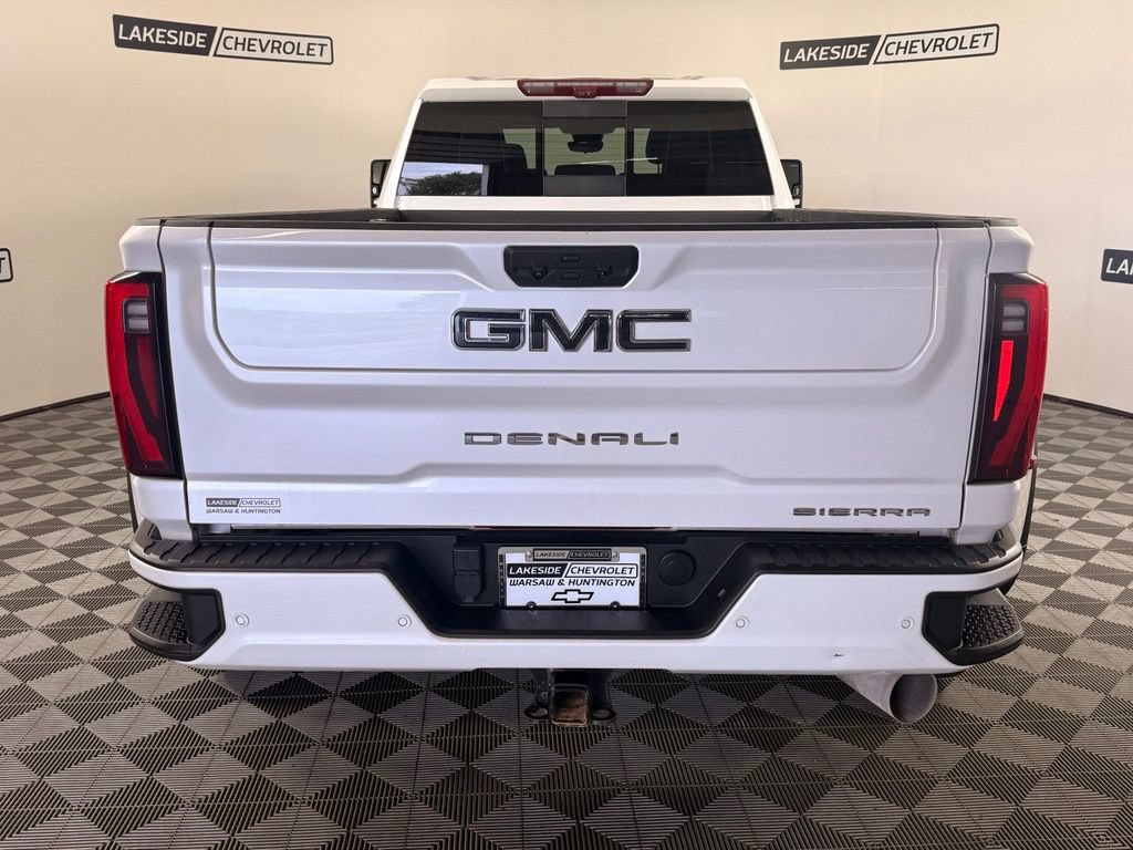 Used 2024 GMC Sierra 3500 Denali Ultimate AWD/4WD image 5