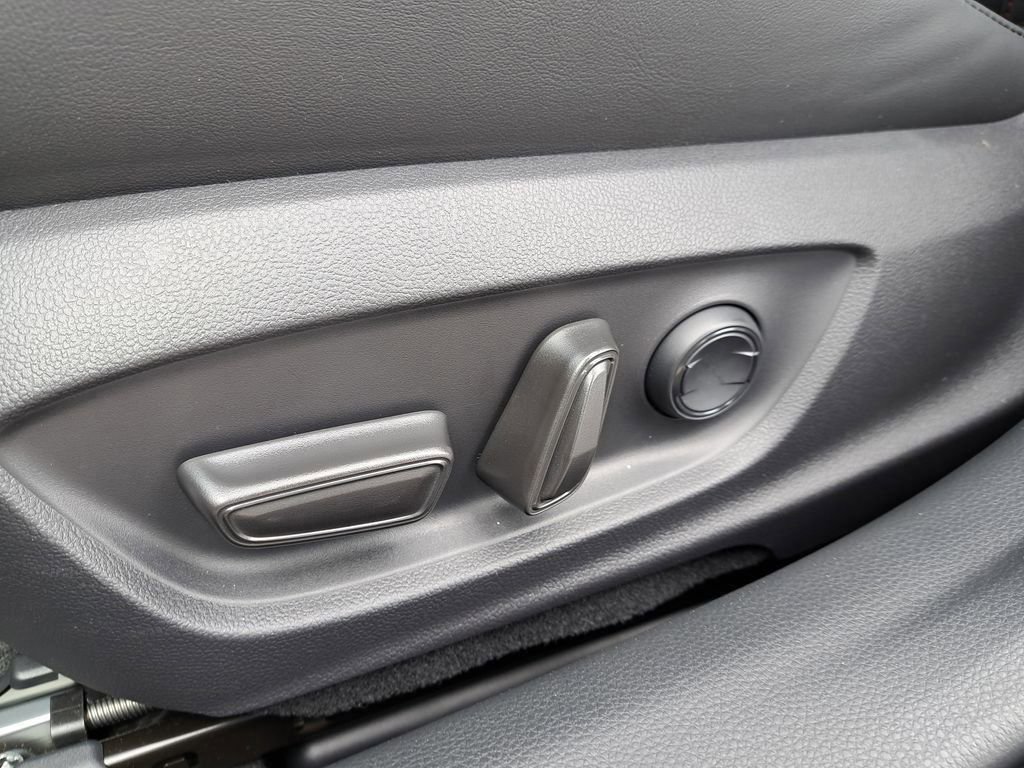 New 2026 Toyota Prius XSE Premium image 17