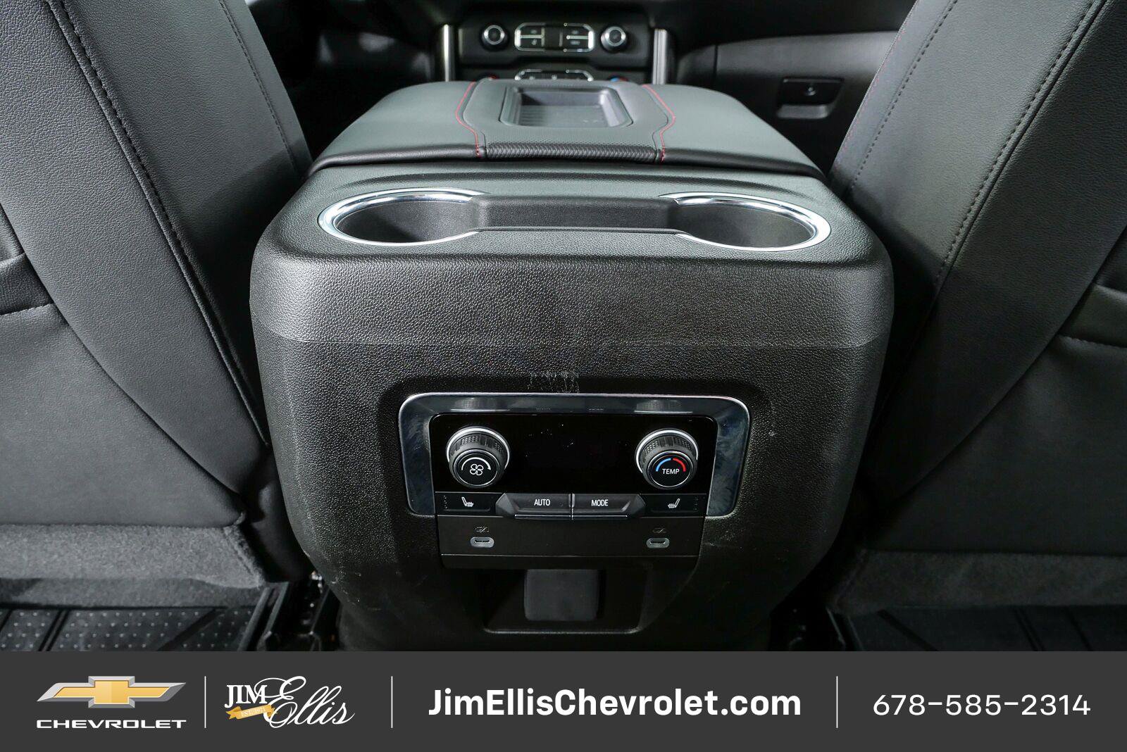 Certified 2024 Chevrolet Suburban RST w/ Luxury Package RWD image 19