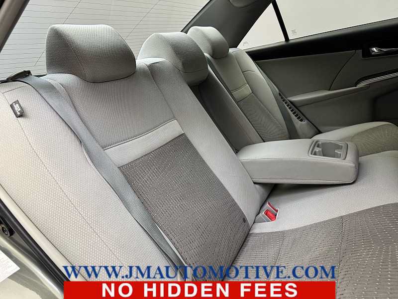 Used 2013 Toyota Camry XLE w/ Convenience Pkg FWD image 19