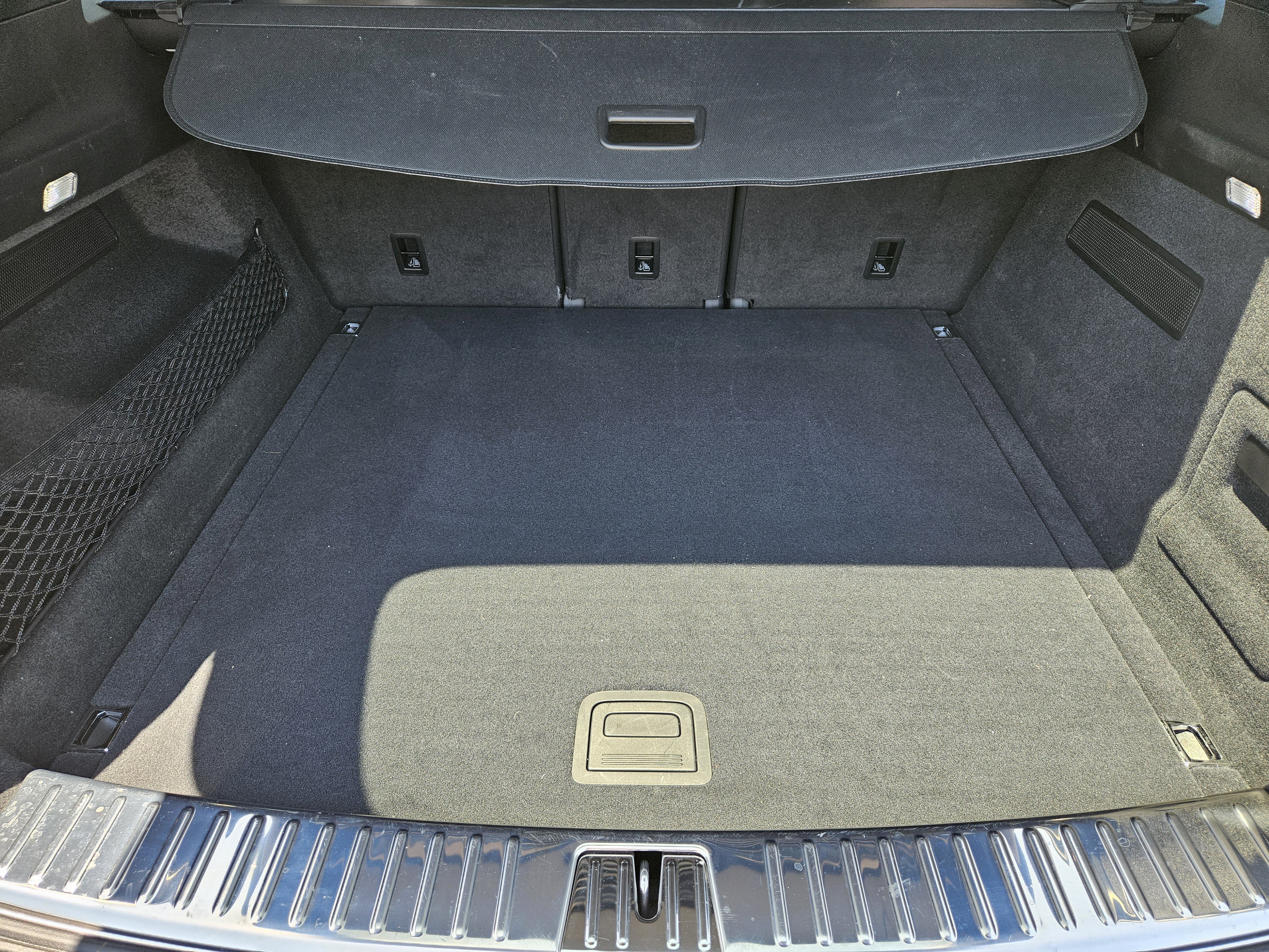 Certified 2025 Porsche Cayenne AWD/4WD image 31