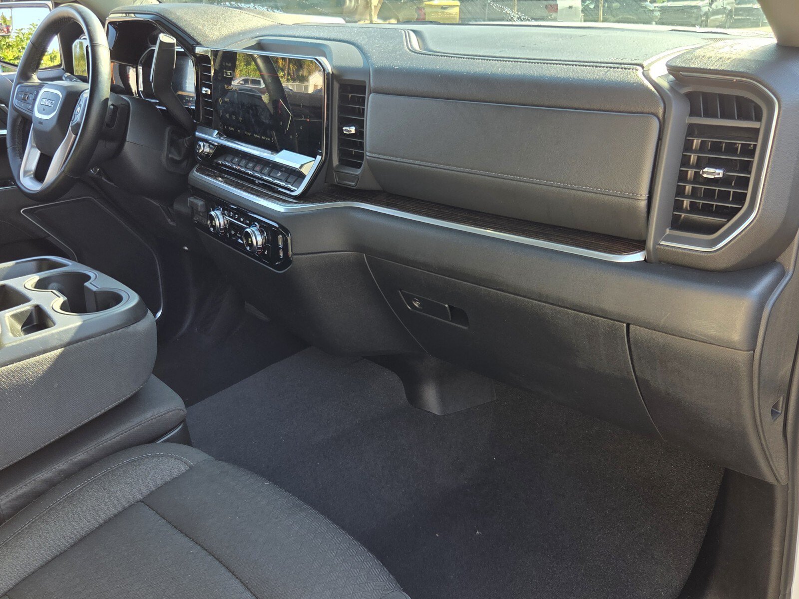 Certified 2026 GMC Sierra 1500 Elevation RWD image 17