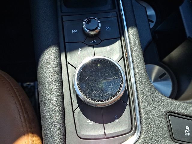 Certified 2023 Cadillac XT5 Premium Luxury image 23