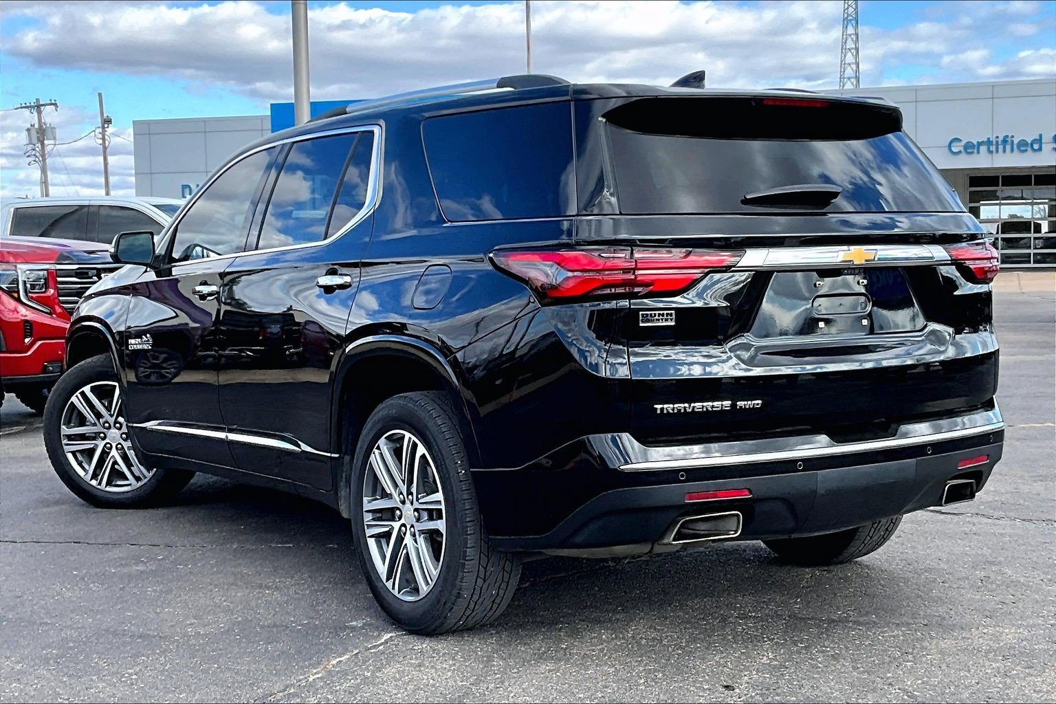 Used 2022 Chevrolet Traverse High Country w/ LPO, Floor Liner Package AWD/4WD image 12