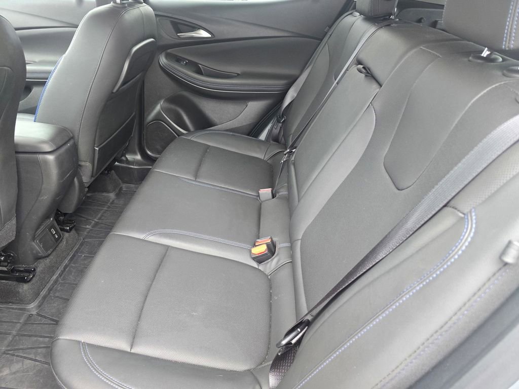 Used 2025 Buick Encore GX Sport Touring w/ Advanced Technology Package FWD image 11