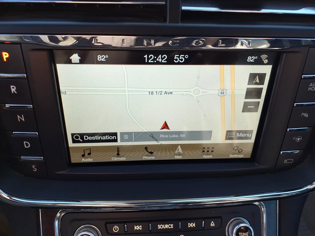 Used 2017 Lincoln Continental Reserve w/ Luxury Package image 18