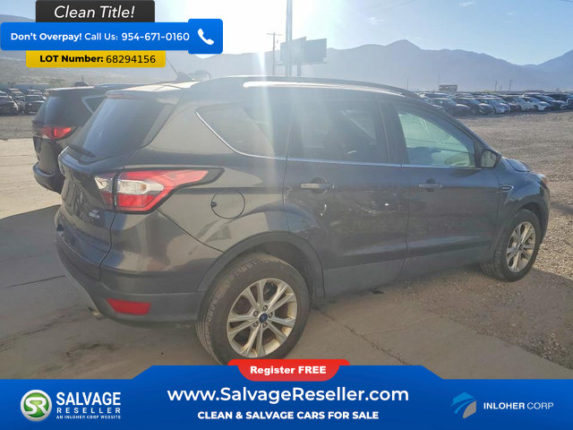 Used 2018 Ford Escape SE w/ SE Sync 3 Package AWD/4WD image 4