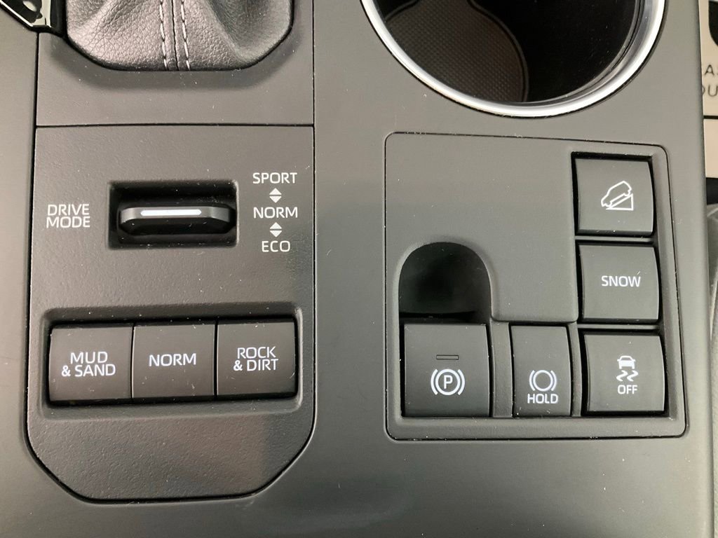 Used 2024 Toyota Highlander XLE image 22