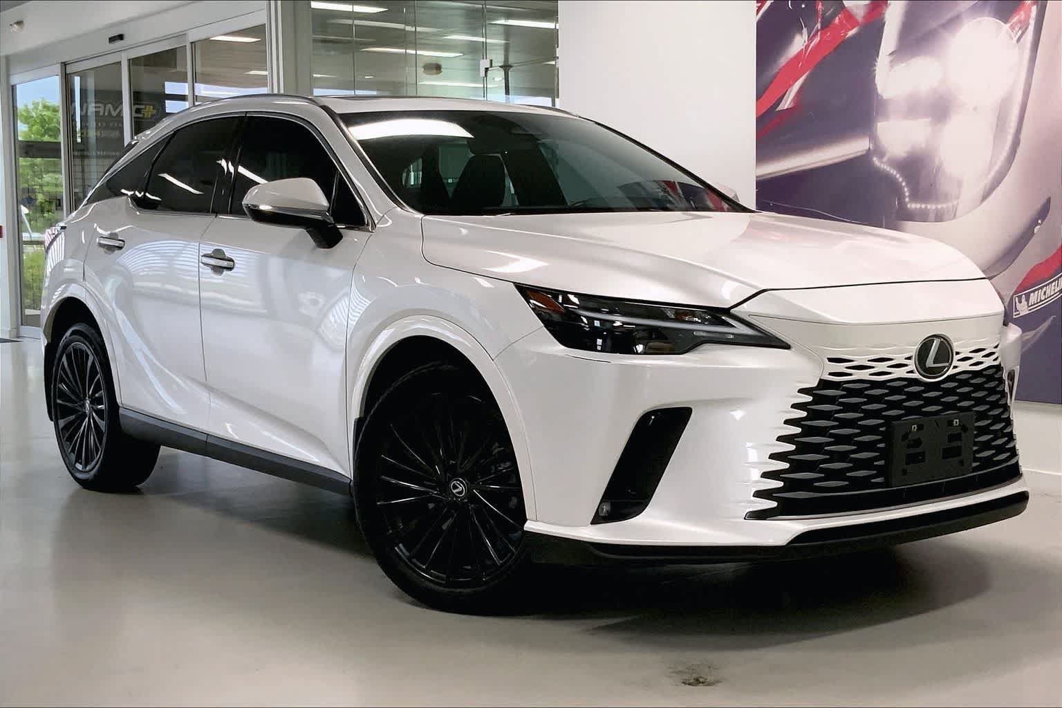 Used 2024 Lexus RX 350 Premium w/ Accessory Package (Z1) AWD/4WD image 19
