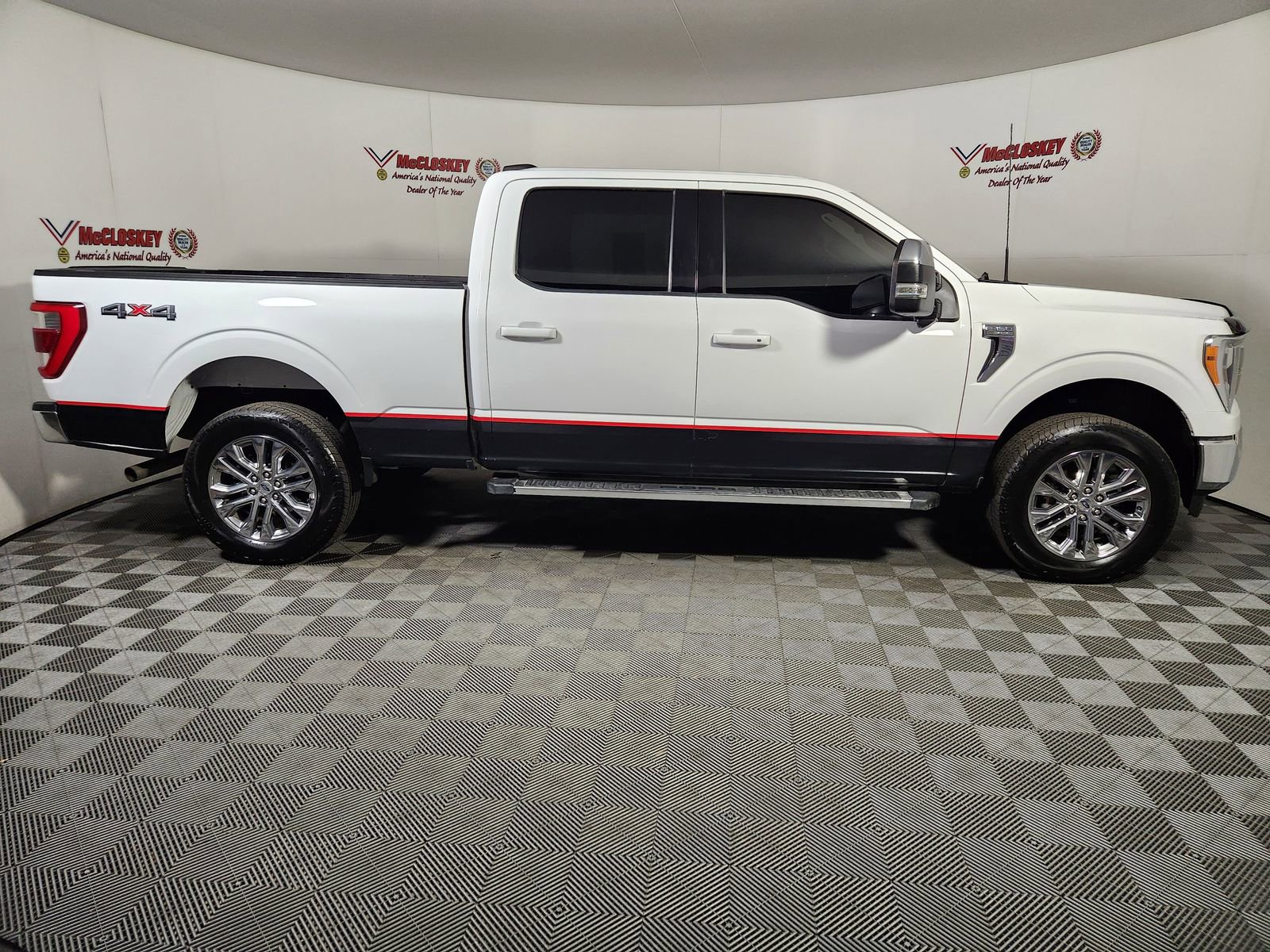 Used 2022 Ford F150 Lariat w/ Equipment Group 501A Mid image 11