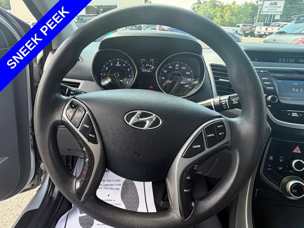 Used 2015 Hyundai Elantra SE w/ Option Group 02 FWD image 22