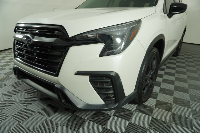 Certified 2024 Subaru Ascent Onyx Edition Limited AWD/4WD image 11