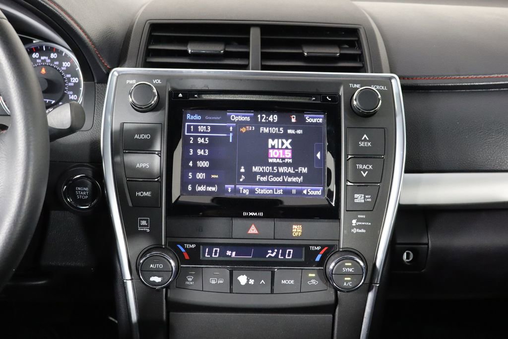 Used 2017 Toyota Camry XSE w/ Moonroof Package image 27