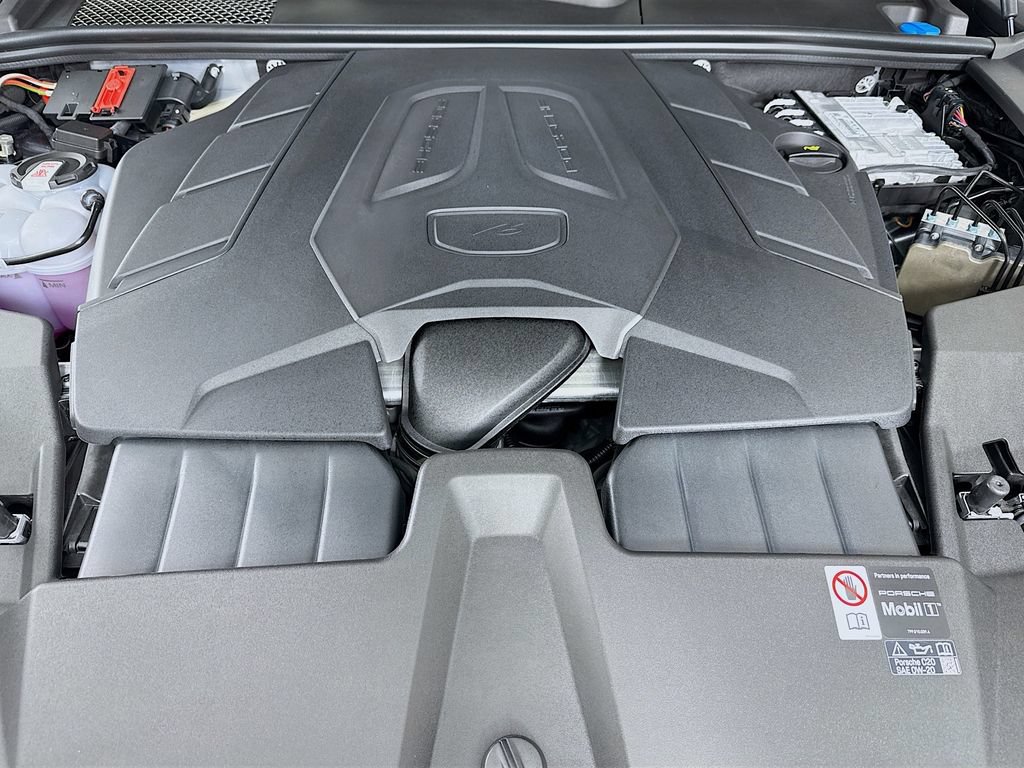 New 2026 Porsche Cayenne Coupe AWD/4WD image 35