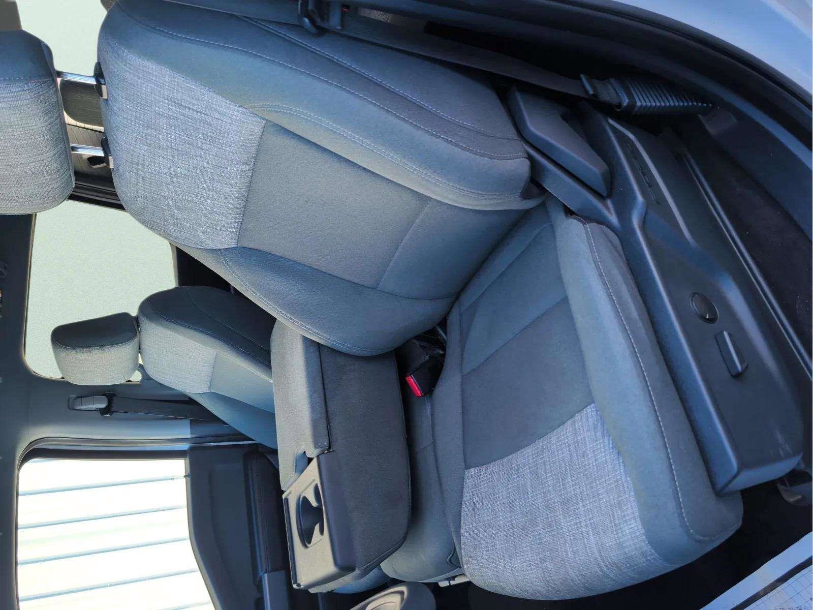 Used 2023 Ford F150 XLT w/ Trailer Tow Package image 9