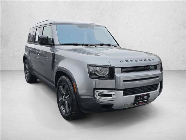 Used 2021 Land Rover Defender 110 SE image 3