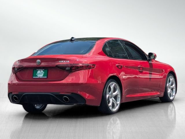 Used 2019 Alfa Romeo Giulia Ti Sport w/ Quick Order Package 22S Sport AWD/4WD image 4
