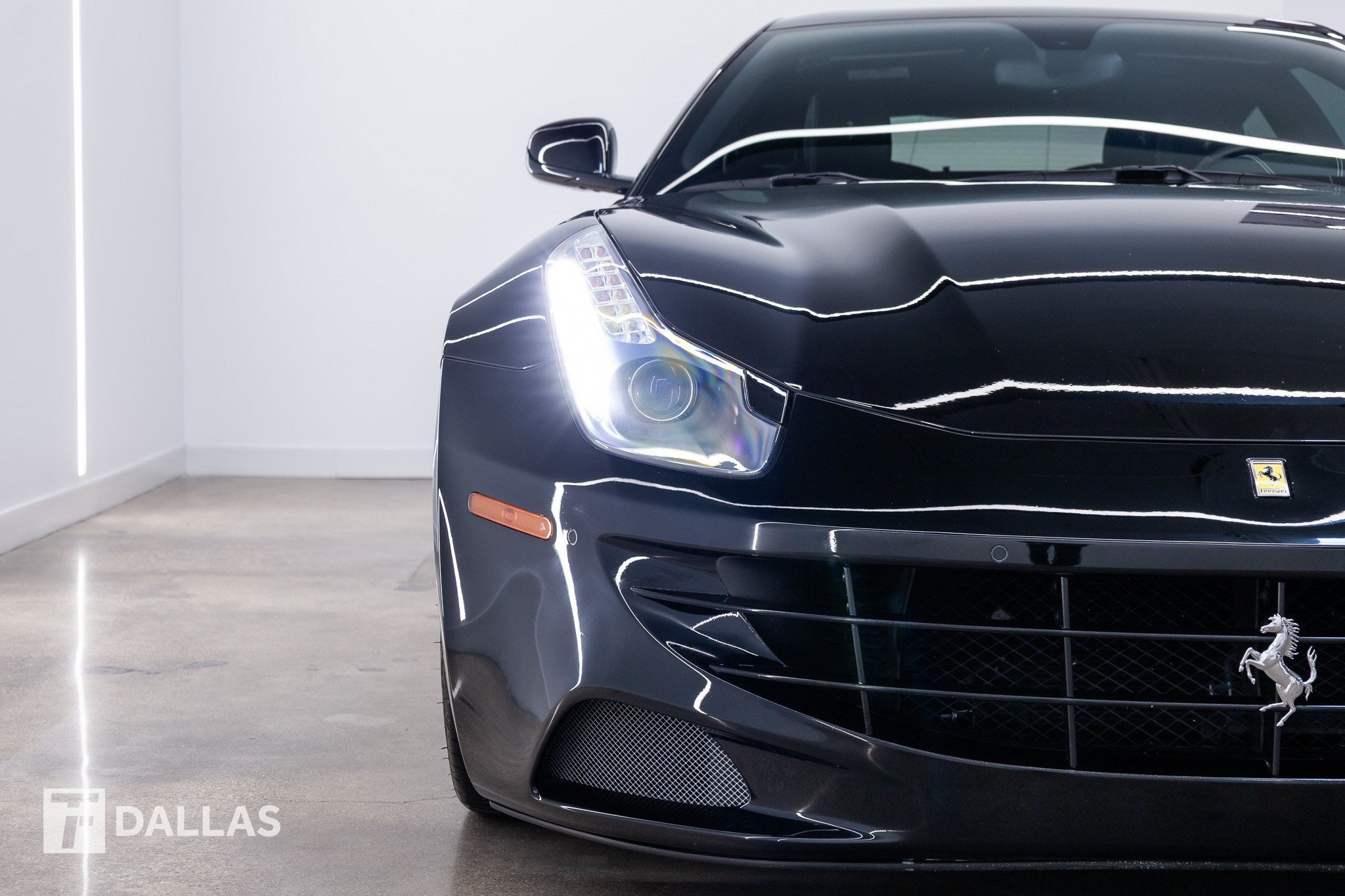 Used 2016 Ferrari FF AWD/4WD image 22