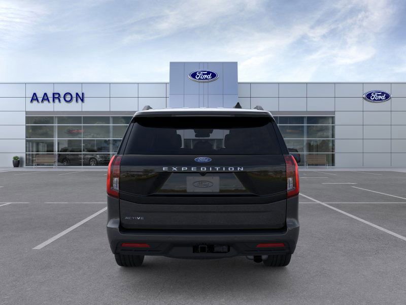 New 2026 Ford Expedition Active image 5